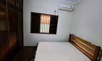 Imagem 7: Casa para venda com 214 metros quadrados com 3 quartos