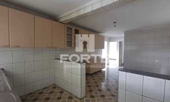 Imagem 4: ALUGO excelente casa térrea na vila Cecilia, com 02 dormitórios, sala, cozinha com armário