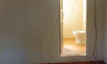 Imagem 2: Comercial Galpão / depósito com aluguel por R$750 /mês