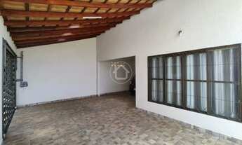 Imagem 2: CASA COM 3 DORMITORIOS E PISCINA