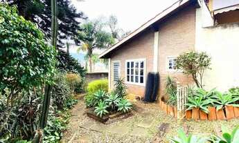 Imagem 5: Casa de alvenaria e parte madeira Otima localização no Jardim Paulista!
