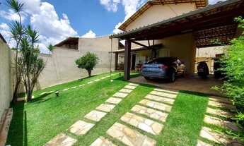 Imagem 2: Casa em Rua Professor Fernando de Magalhães - Álvaro Camargos - Belo Horizonte/MG