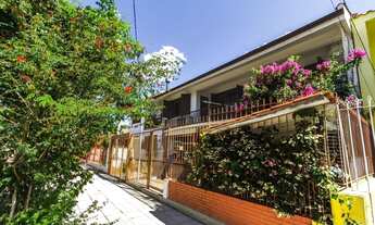 Imagem: PORTO ALEGRE - Casa Padrão - Partenon