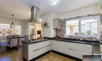 Imagem 2: Casa para Venda em Curitiba, Portão, 4 dormitórios, 1 suíte, 3 banheiros, 5 vagas