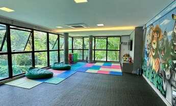 Imagem 3: Apartamento para venda possui 200 metros quadrados com 4 quartos em Madalena - Recife - Pe