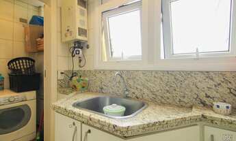 Imagem 6: Apartamento para venda possui 191 metros quadrados com 3 quartos em Tristeza - Porto Alegr