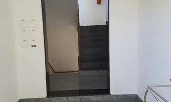 Imagem 3: Apartamento 2qts com armários, 02banhos sendo 1 suite,sala,coz ,area serv. 01 vaga garagem