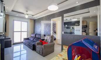 Imagem 2: Apartamento para Aluguel - Veloso, 2 Quartos, 49 m2