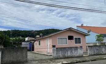 Imagem: Casa desocupada com 2 dormitórios, 1 banheiro