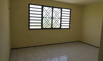 Imagem 3: PROXIMO AO CENTRO EDUCACIONAL RENASCER C/ 2 QTOS, SALA, COZINHA AMERICANA, AREA DE SERVIÇO