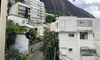 Imagem 2: Excelente oportunidade na Rua Sacopã parte baixa