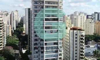 Imagem 2: Belíssimo apartamento em região nobre de São Paulo! Localizado em Moema (Índios), este im