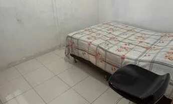 Imagem 2: Casa de vila, Localizado na Rua Silvério - Cascadura