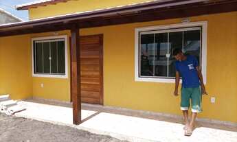 Imagem 2: Casa em Condomínio para Venda em Cabo Frio, Unamar, 2 dormitórios, 1 suíte, 1 banheiro, 1