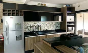 Imagem 2: Casa a venda 03 quartos sendo 01 suíte e 02 Demi suíte em Itapema SC