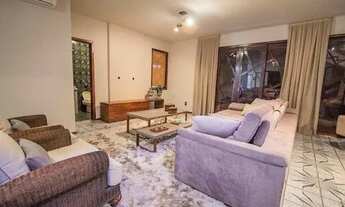 Imagem 2: Oportunidade. Casa 4 Dorm. 2 Suítes, Mobiliada, Equipada e Decorada, 3 vagas, , à venda