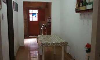 Imagem 3: Vende-se casa em rua pública