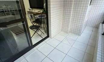 Imagem 4: Apartamento a meia quadra da praia Canto do Forte com 02 dormitórios e piscina