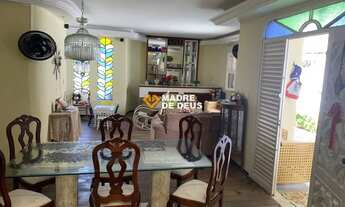 Imagem 2: Casa Comercial em Localização Estratégica