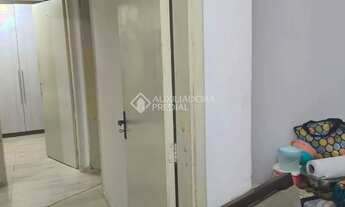 Imagem 3: Apartamento de 2 Dormitórios com Sacada - Jardim Botânico - Porto Alegre