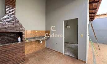 Imagem 5: Casa à venda no Cidade Jardim com 4/4 sendo um suíte com closet e banheira