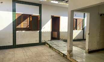 Imagem 3: Imóvel para aluguel com 186 metros quadrados com 8 quartos em São Geraldo - Porto Alegre