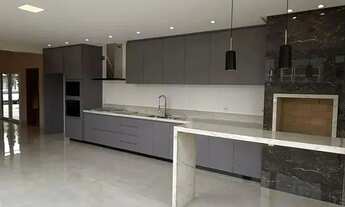 Imagem 3: Térrea para aluguel e venda com 213 metros quadrados com 4 quartos