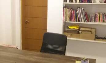 Imagem 6: Casa de condomínio sobrado para venda possui 437 metros quadrados com 5 quartos