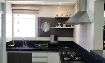 Imagem 4: Apartamento para locação e venda com 2 suítes. Armários em todos os comodos