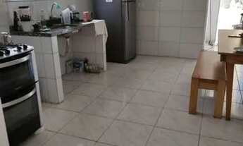 Imagem 2: Casa ampla com espaço nos fundos - Melvi