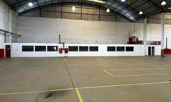 Imagem 5: Locação: barracão em Londrina de 3.000 m² com docas e pátio