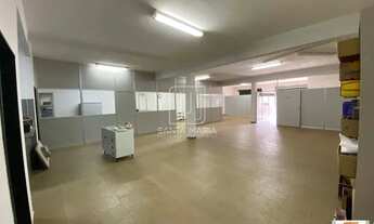 Imagem 4: Salão/Galpão (salão - sobradinho parte superior) 3 dormitórios/suite, cozinha planejada