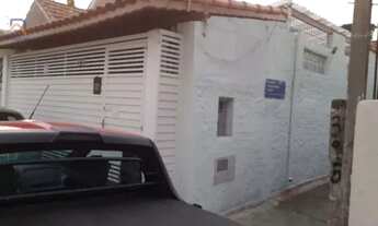 Imagem 2: Casa de 55m² bem localizada na Vila Mazzei, com vaga coberta para um carro há 2 km do metr