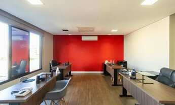 Imagem 7: Casa Comercial à Venda, Mobiliada e Equipada, Ahú - Curitiba - PR