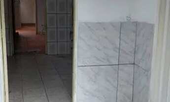 Imagem 4: Alugo Casa nos fundos três peças amplas + banheiro. AV. Brasil Simões Lopes