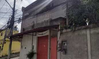 Imagem 3: Imóvel com 2 casas e 2 lojas na vila jardim