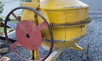 Imagem 7: Betoneira Menegotii