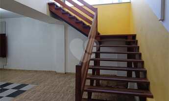 Imagem 4: Excelente salão comercial com quatro banheiros e quatro vagas de garagem