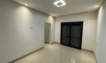 Imagem 4: Casa de condomínio para venda possui 267 metros quadrados com 4 quartos