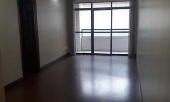 Imagem 2: Excelente apto 2 dormts, 1 suíte, sacada, com armários planejados