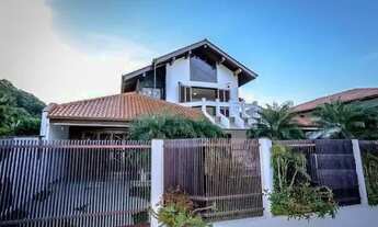 Imagem: Oportunidade. Casa 4 Dorm. 2 Suítes, Mobiliada