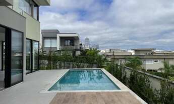 Imagem 3: Sobrado de Esquina - Condomínio Residencial Alphaville II - Urbanova - 4 Suítes - 426m²