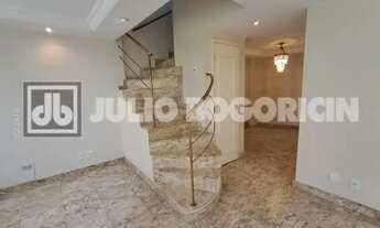 Imagem 4: CASA TRIPLEX, CONDOMÍNIO FECHADO, 2 SALAS, 3 QTS, 2 SUITES, TERRAÇO, PISCINA, CHURRASQUEIR