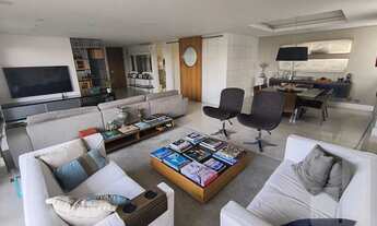 Imagem: Apartamento com 300 m², 1 quarto sendo