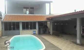 Imagem: Casa para Venda - 180m², 3 dormitórios