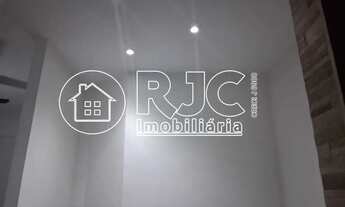 Imagem 7: Imóvel para venda possui 129 metros quadrados com 3 quartos em Grajaú - Rio de Janeiro - R