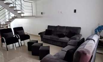 Imagem 2: LINDO SOBRADO - DIRETO COM PROPRIETÁRIO - ACEITA FINANCIAMENTO/FGTS