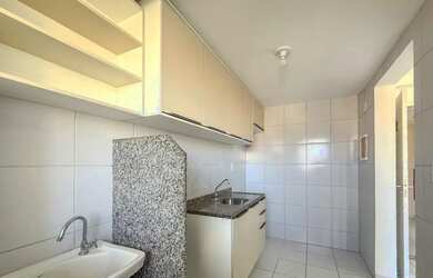 Imagem 14: Apartamento com 3 quartos na Cohama TR225141 SLZ-FC2TB6