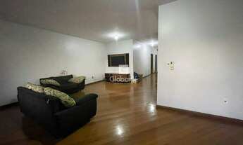 Imagem 3: Casa em Montes Claros, no bairro Jardim São Luiz, à venda