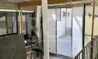 Imagem 6: Sobrado no coração da Cidade Baixa. 50 m Zaffari Lima e Silva